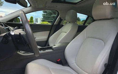 Jaguar XE 2016 - фото 15