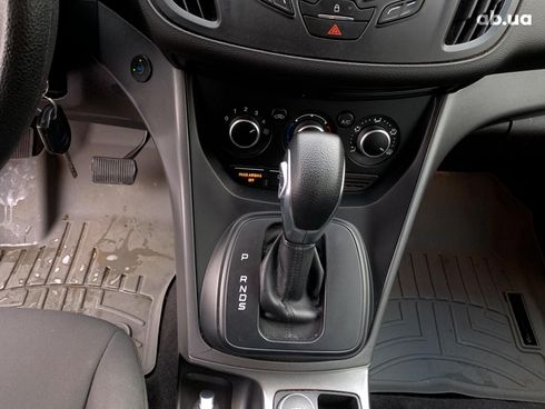 Ford Escape 2015 белый - фото 35