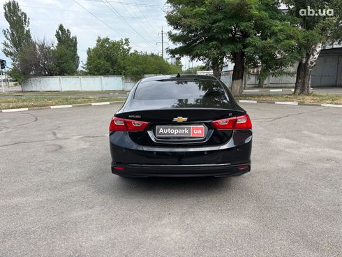 Chevrolet Malibu 2018 черный - фото 4