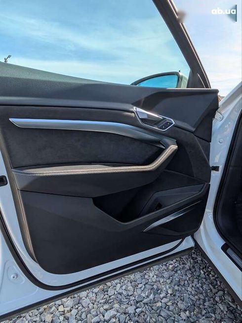 Audi E-Tron 2020 - фото 11