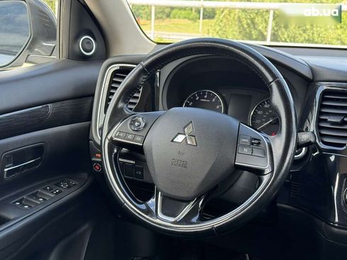 Mitsubishi Outlander 2015 - фото 28