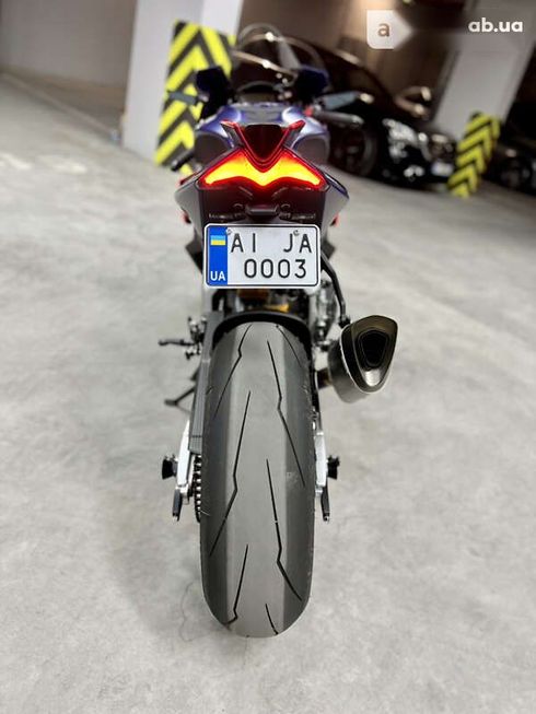 Aprilia RSV4 2023 - фото 21