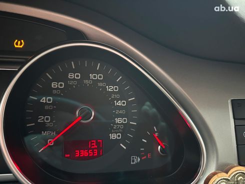 Audi Q7 2010 черный - фото 32