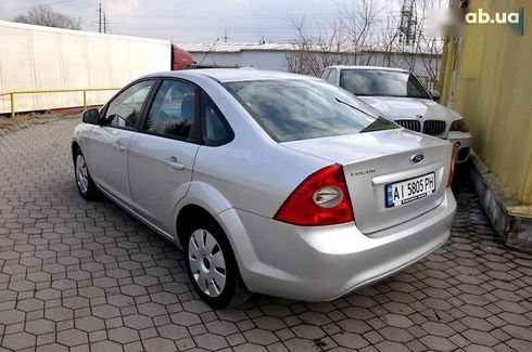 Ford Focus 2010 - фото 10