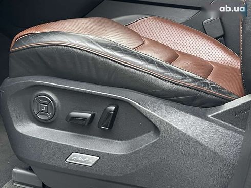 Volkswagen Touareg 2018 - фото 23