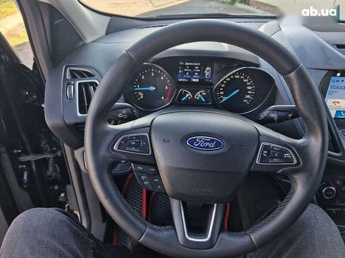 Ford Kuga 2019 - фото 19