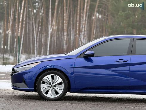 Hyundai Elantra 2021 - фото 11