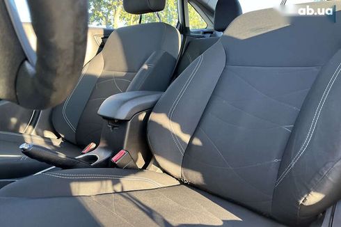 Ford Fiesta 2017 - фото 13