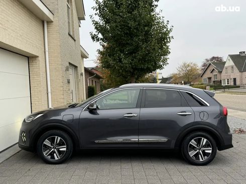 Kia Niro 2020 серый - фото 4