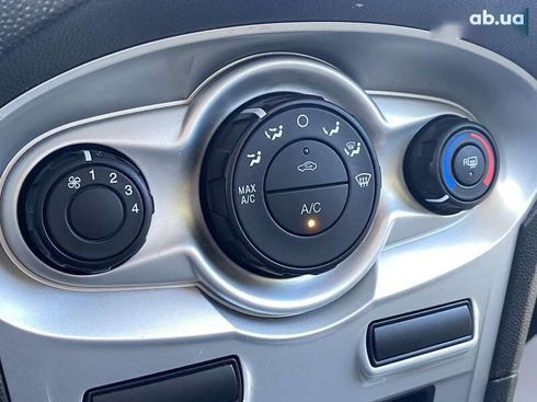 Ford Fiesta 2018 - фото 27
