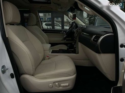 Lexus GX 2020 - фото 18