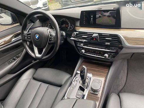 BMW 5 серия 2018 - фото 10