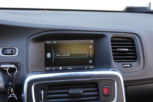Volvo V60 2012 - фото 20