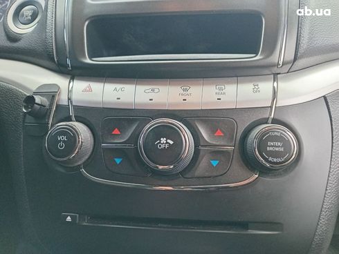 Dodge Journey 2015 серый - фото 15