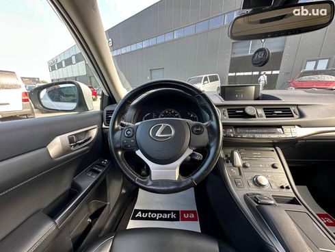 Lexus ct 200h 2016 белый - фото 28