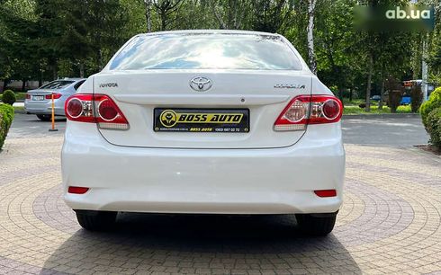 Toyota Corolla 2013 - фото 6