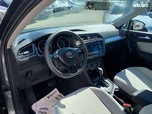 Volkswagen Tiguan 2017 - фото 11