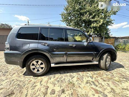 Mitsubishi Pajero Wagon 2008 - фото 13