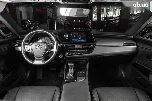 Lexus ES 2022 - фото 25