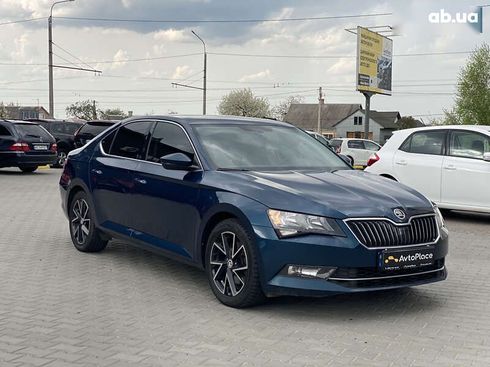 Skoda Superb 2018 - фото 9