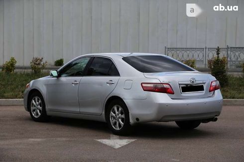 Toyota Camry 2008 - фото 5