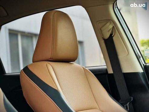 Lexus NX 2019 - фото 23