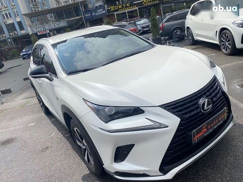Lexus NX 2019 - фото 15