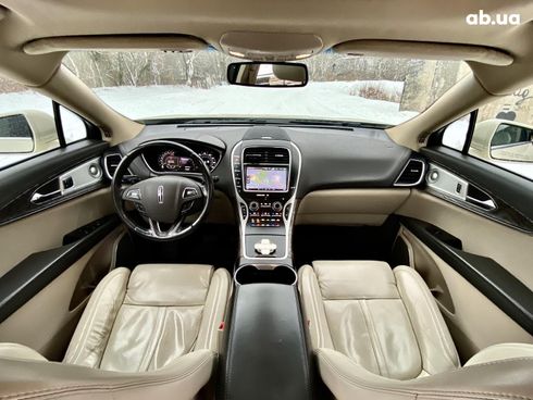 Lincoln MKX 2016 бежевый - фото 8