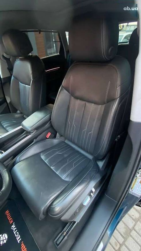 Audi E-Tron 2019 - фото 19