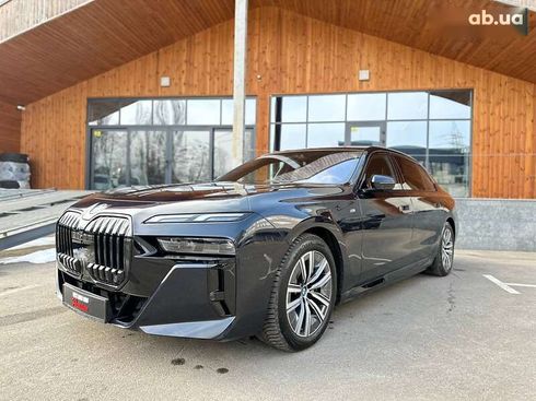 BMW i7 2023 - фото 4
