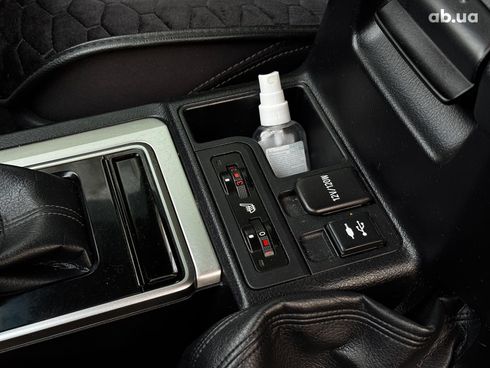 Toyota Land Cruiser Prado 2018 черный - фото 18