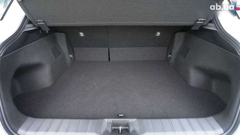 Lexus LBX 2023 - фото 10