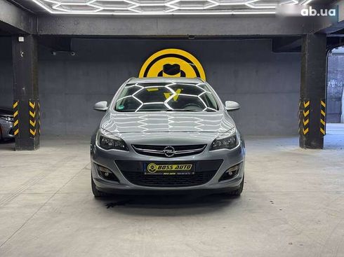 Opel Astra 2013 - фото 2