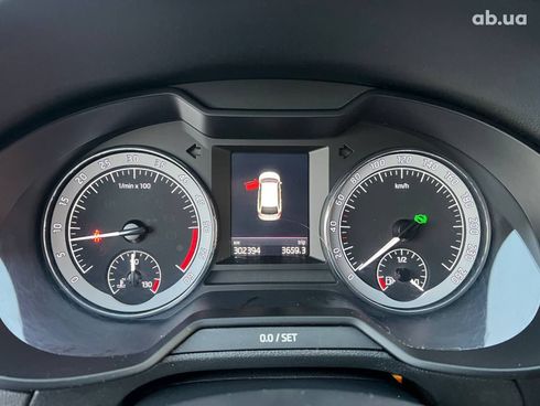 Skoda octavia a7 2018 белый - фото 22