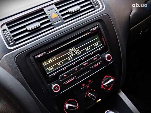 Volkswagen Jetta 2011 - фото 12