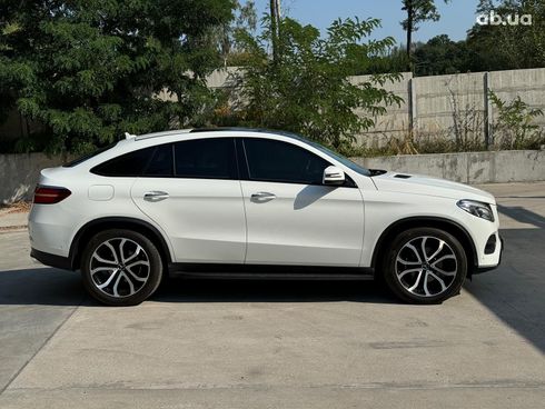 Mercedes-Benz GLE-Класс 2015 белый - фото 12