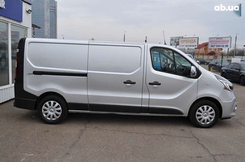 Renault Trafic 2020 - фото 22