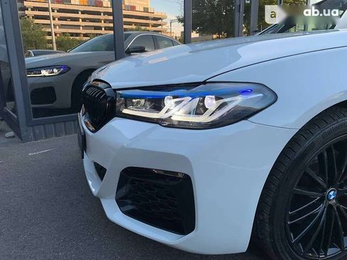 BMW 5 серия 2019 - фото 10