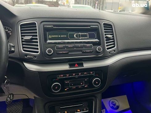 Volkswagen Sharan 2011 - фото 16