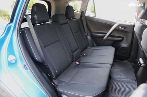 Toyota RAV4 2017 - фото 9