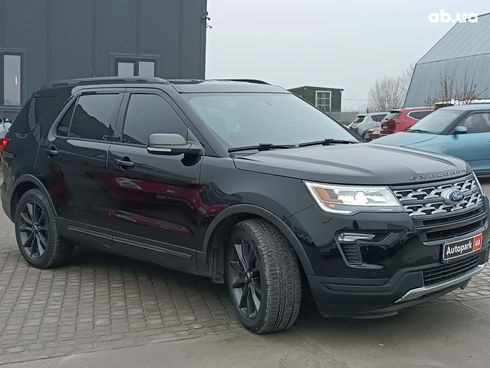 Ford Explorer 2018 черный - фото 19