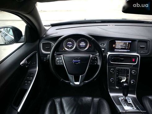 Volvo S60 2011 - фото 27