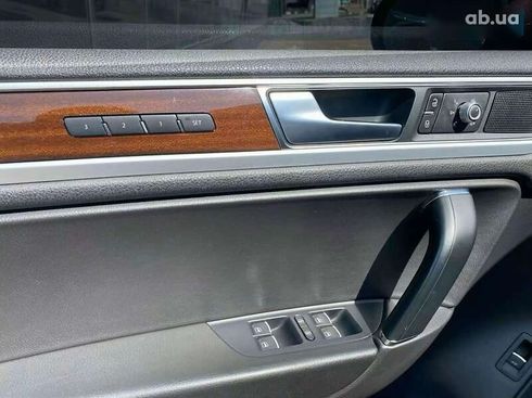 Volkswagen Touareg 2018 - фото 12