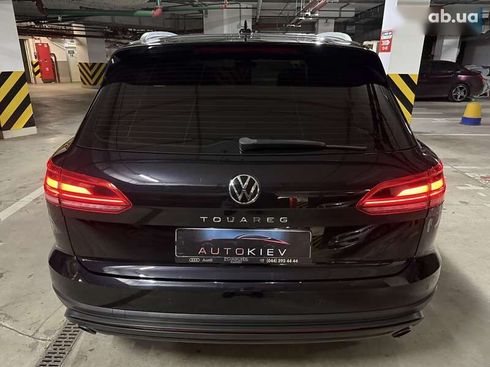 Volkswagen Touareg 2020 - фото 16