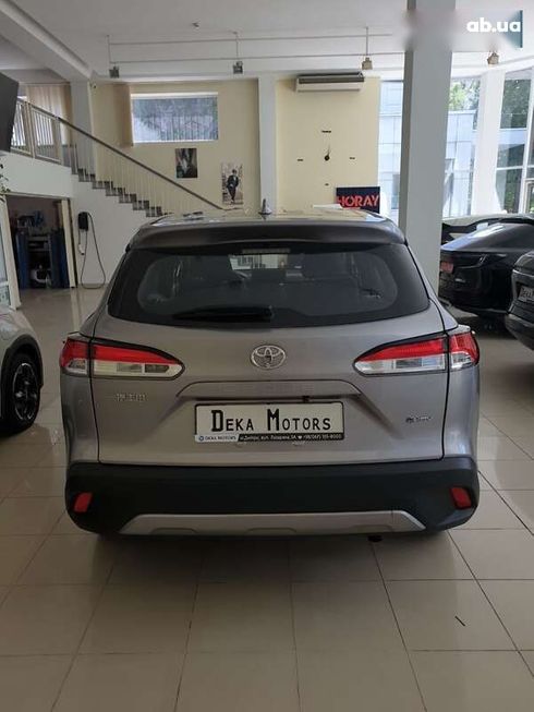 Toyota Corolla Cross 2024 - фото 2