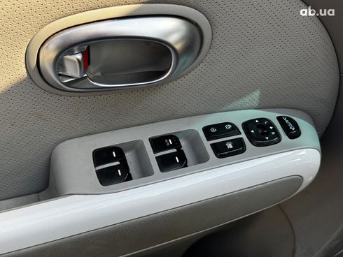 Kia Soul 2018 серый - фото 12