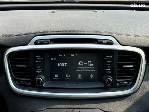 Kia Sorento 2017 черный - фото 29