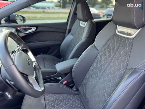 Audi Q4 e-tron 2023 - фото 20
