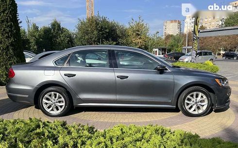 Volkswagen Passat 2015 - фото 8