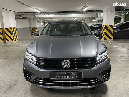 Volkswagen Passat 2017 - фото 3